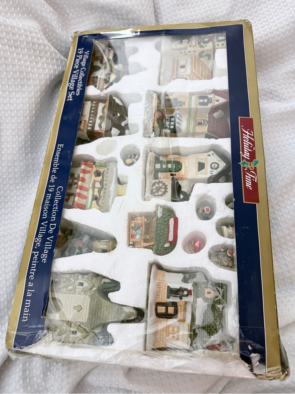 Holiday Time Holiday Village Decorative Set in Cream, Red, Green